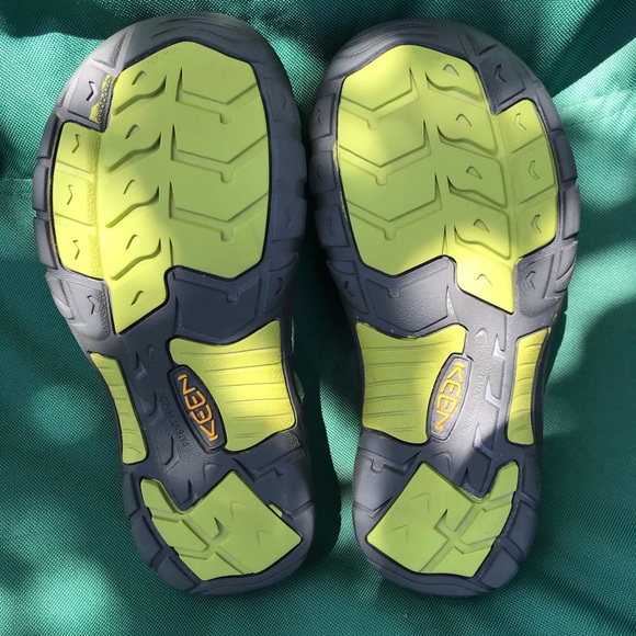 Keen Sandals Size 5 - Picture 3 of 6